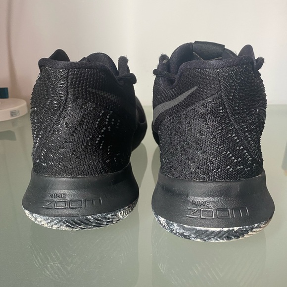 Nike Kyrie 3’s Triple Black, Size 12 - Picture 5 of 5